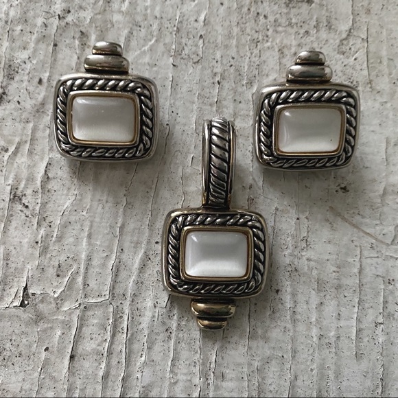 Vintage mother of pearl clip on earrings and pendant set - Picture 1 of 4